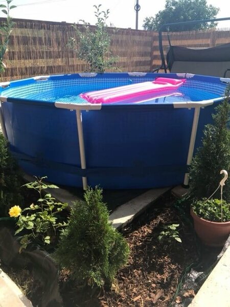 Bestway fémkeretes medence, 305x76 cm, 4500 liter, szűrőszivattyúval
