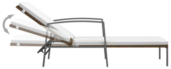 VidaXL 2 db barna polyrattan napozóágy asztallal
