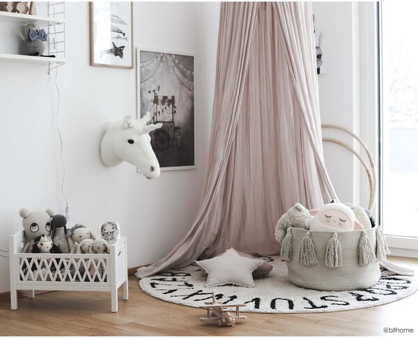 Krémszínű mosható kézi szövésű pamut gyerek szőnyeg ø150 cm ABC Natural Black – Lorena Canals