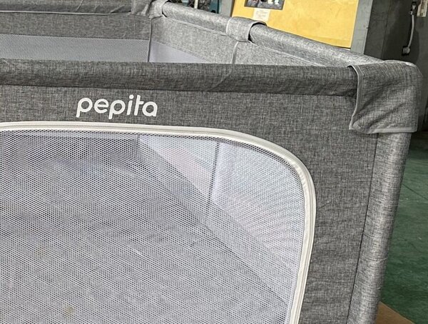 Pepita XXL Járóka lecipzározható oldallal és műanyag labdákkal 180x200cm - szürke