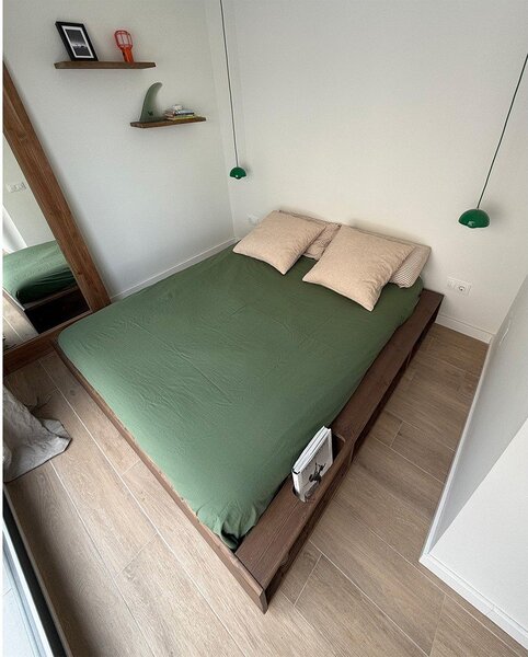 Barna borovi fenyő franciaágy ágyráccsal 180x200 cm Ziggy – Karup Design