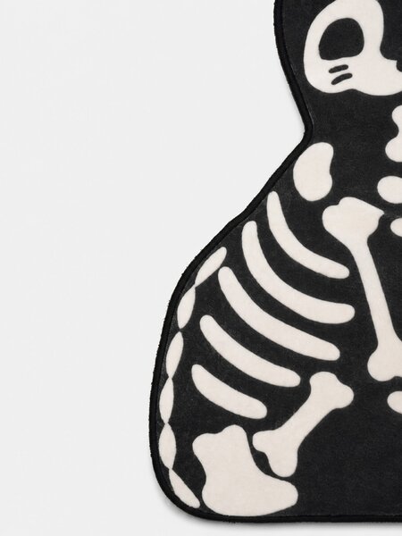 Sinsay - Macska alakú szőnyeg halloweeni mintával - többszínű
