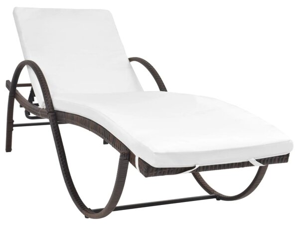 Barna polyrattan napozóágy párnával