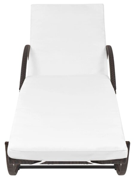 Barna polyrattan napozóágy párnával