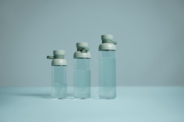 Világoszöld tritán ivópalack 900 ml Nordic sage – Mepal