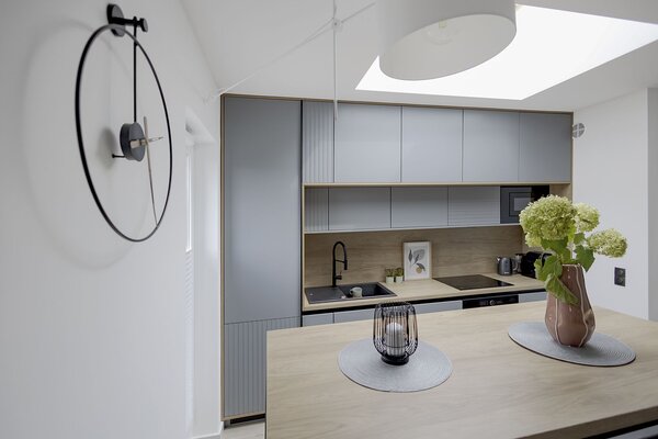 Laveo Megalo, konyhai gránit mosogató 790x490x230 mm, fekete, LAV-SBE_711T