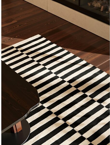 Fekete-fehér kétoldalas kézi szövésű gyapjú szőnyeg 160x230 cm Donna – Hanse Home