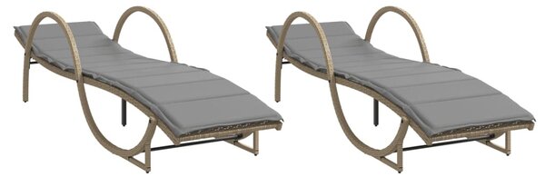 2 db bézs polyrattan napozóágy párnával