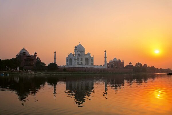 Nem szőtt fotótapéta agra, india 375 x 250 cm