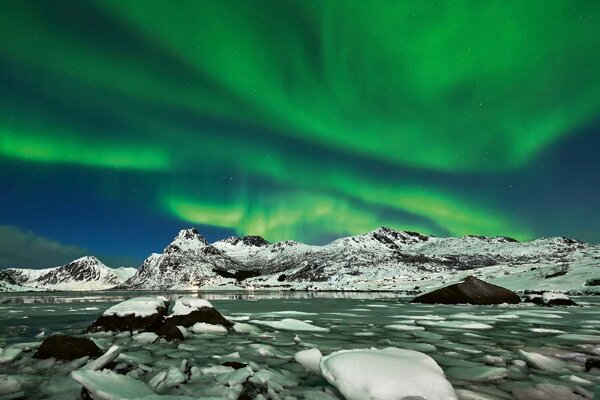 Nem szőtt fotótapéta aurora borealis 375 x 250 cm