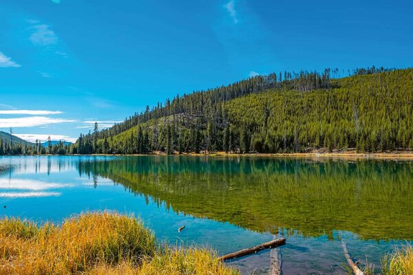 Nem szőtt fotótapéta yellowstone-i tó 375 x 250 cm