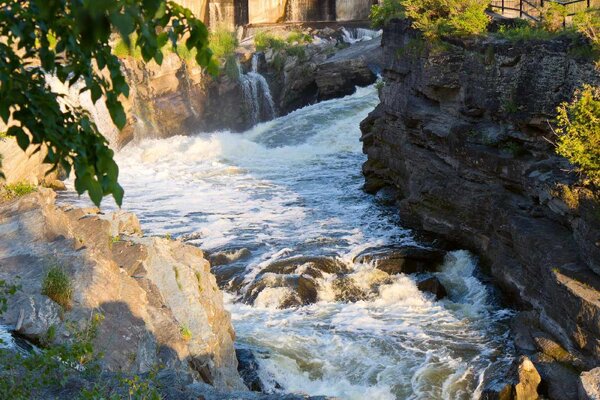 Nem szőtt fotótapéta rocky rapids, kanada 375 x 250 cm