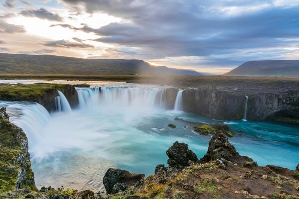 Nem szőtt fotótapéta godafoss vízesés 375 x 250 cm