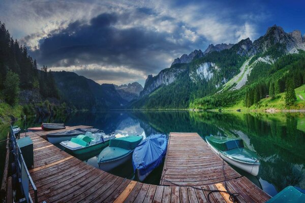Nem szőtt fotótapéta gosausee-tó 375 x 250 cm