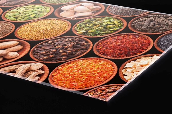 Plexi a konyhapult mögött fűszeres tálak - 60 x 60 cm