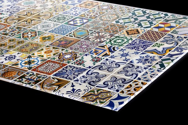 Plexi a konyhapult mögött portugál csempe - 60 x 60 cm