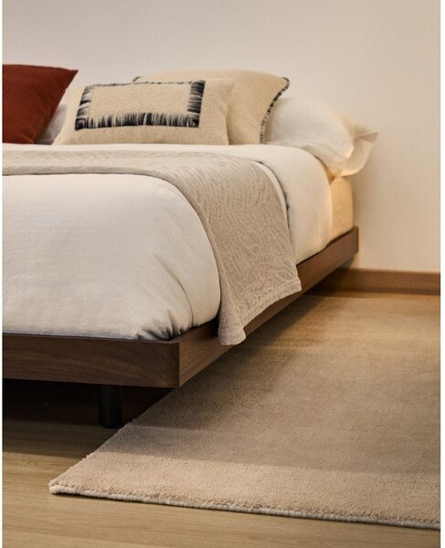Barna nyírfa franciaágy ágytámla nélkül, ágyráccsal 160x200 cm Norlen – Kave Home