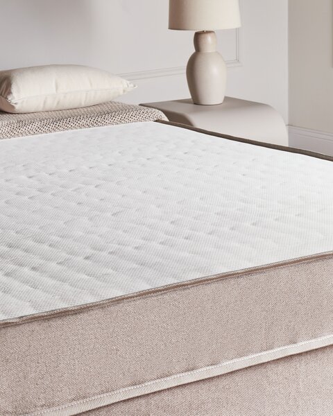 Fejtámla nélküli boxspring ágy COUNTESS 140 x 200 cm Bézs