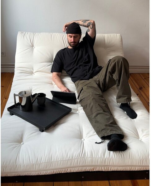 Mustársárga kinyitható kanapé 140 cm Roots Black Night – Karup Design