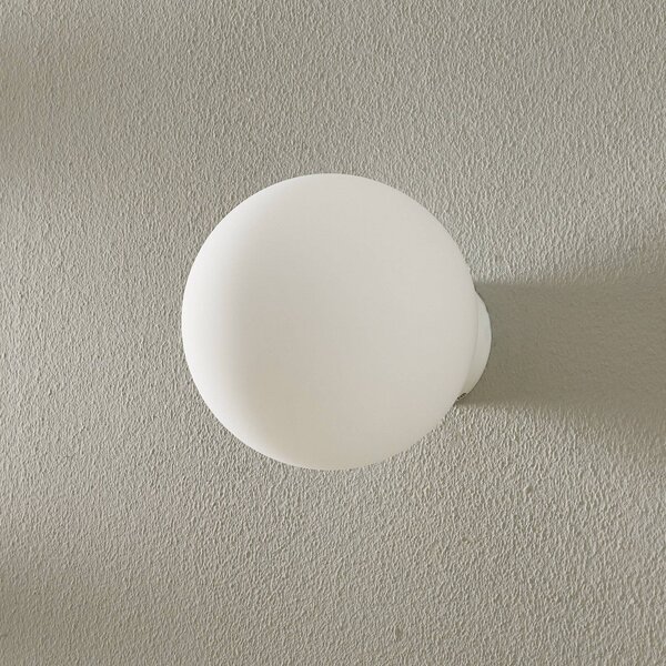 Fabbian Lumi Sfera üveg fali lámpa, Ø14 cm, dimmelhető, Fehér / opál, Nappali / Étkező, Üveg, Dizájn
