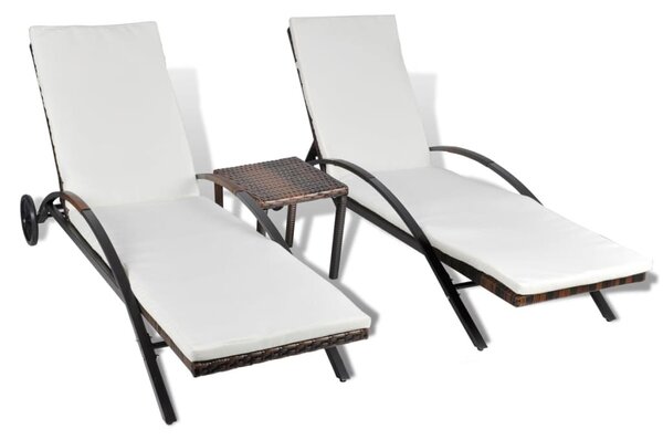 Barna polyrattan napozóágyak asztallal