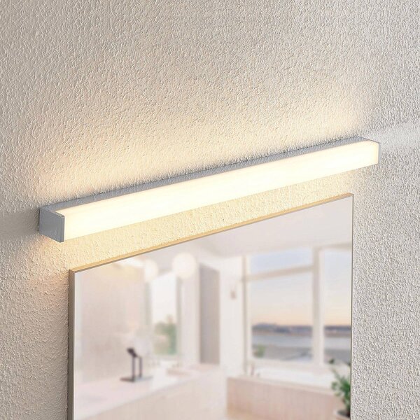 Lindby Klea LED-es fürdőszoba lámpa, 90 cm, króm, fém, IP44, Króm / ezüst, Fürdőszoba, Alumínium, Modern