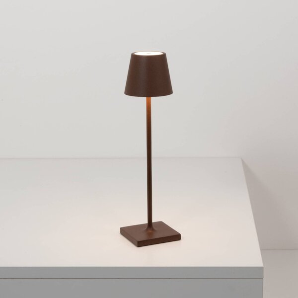 Zafferano LED tölthető asztali világítás Poldina micro, rozsdabarna, IP65, dimmelhető, Barna / rozsda, Alumínium, Modern