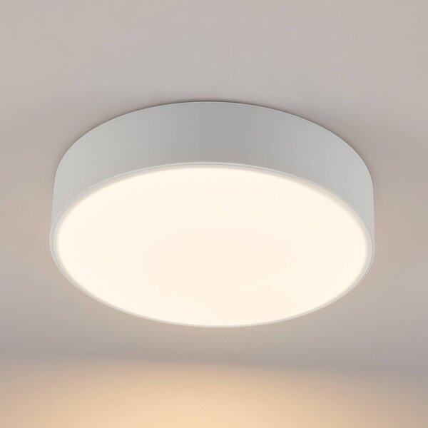 Lindby LED mennyezeti lámpa Simera, Ø 30cm, fehér, fém, dimmelhető, Fehér / opál, Nappali / Étkező, Műanyag, Modern