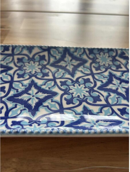 Téglalap alakú tálka kék árnyalatokban 23 cm x 11 cm méretben