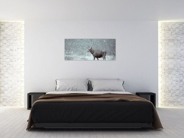 Kép - jávorszarvas egy hóval borított erdőben (120x50 cm)