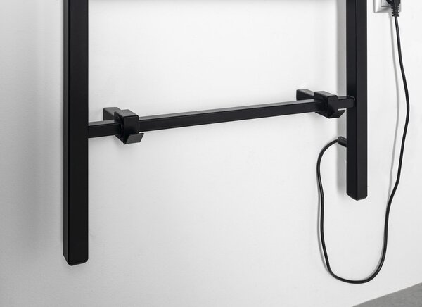 Sapho Sapho, BARBO elektromos törölközőszárító, négyzet alakú, 600x1600 mm, 160 W, fekete matt, BB906