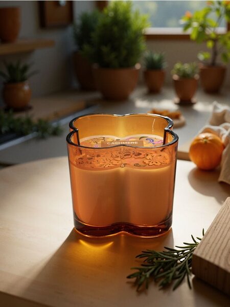 Sinsay - Illatgyertya Cashmere Vanilla - borostyánszínű