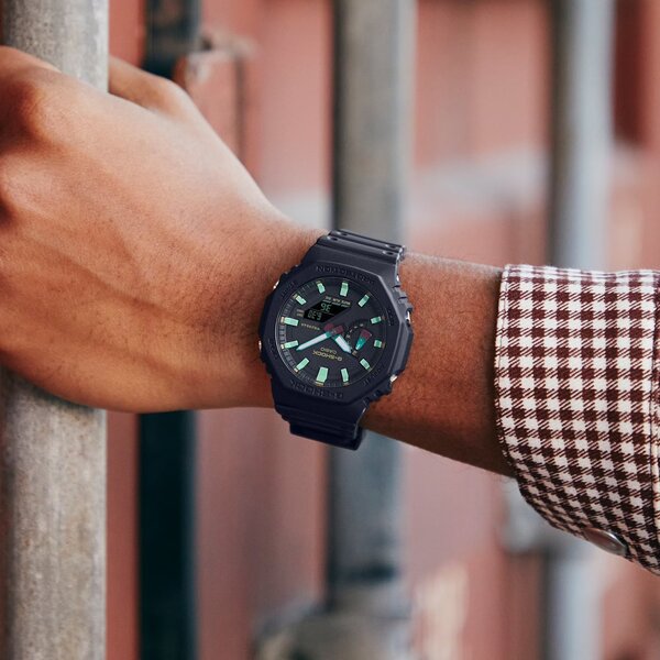 Casio GA-2100RC 1AER G Shock Férfi Óra