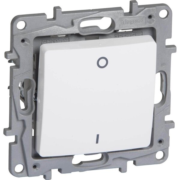 Legrand 764517 Niloé fehér kétpólusú kapcsoló
