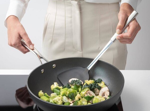 Brabantia Profile Cook & Serve wok spatula, tapadásmentes, hőálló, r.m. acél markolat, műanyag fej, selyem matt, fekete - 137549