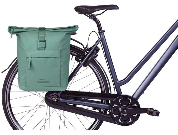 Torba na bagażnik BASIL BROOKLYN DOUBLE PANNIER BAG 41L, MIK Hooks System, wodoodporna, silvergreen (NEW 2026)