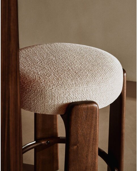 Bézs-sötét natúr színű kőrisfa bárszék (ülésmagasság 65 cm) Granite – Kave Home