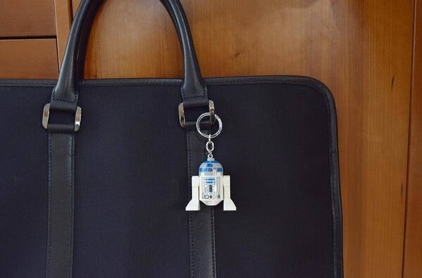 Lego Kulcstartó, LED világítással, "Star Wars R2D2" (LLGLKE21H)