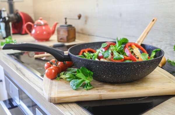 Berretti BR-6668 Tivano Wok serpenyő 28cm - Fekete