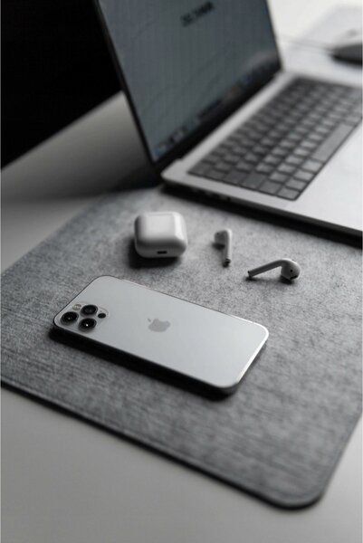 Deltahub Minimalistic Desk Pad, 30 x 90 cm, light gray