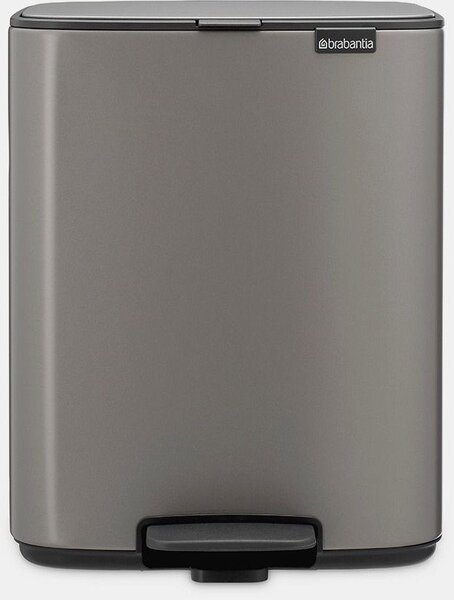 Brabantia Bo Pedal Bin pedálos hulladékgyűjtő szagmentesen záródó Soft-Close fedél, karcsú, négyzetes forma, műanyag tartály, 12L - C méret, acél, platinaszürke - 238062