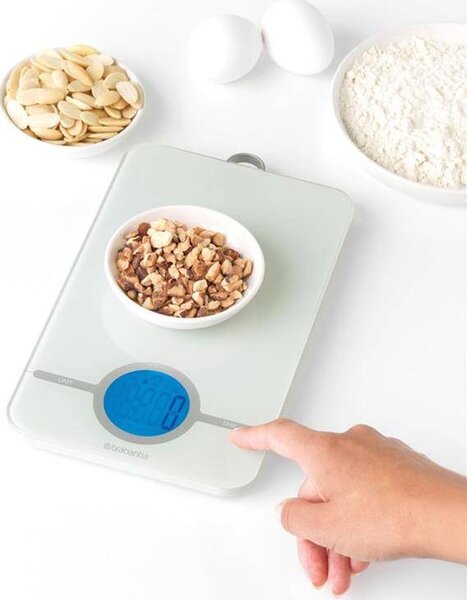 Brabantia Tasty+ Measure & Check digitális konyhai mérleg, 5kg teherbírás, 1g pontosság, megvilágított LCD kijelző, elemes, műanyag test, üveg fedlap, világosszürke - 122668