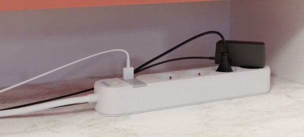 Tesla okos hosszabító 4 aljzat 2xUSBA - USB-C (TSL-SPL-SPS300)