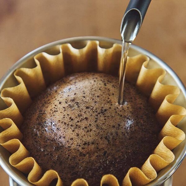 Metalowy dripper Kalita Wave 185