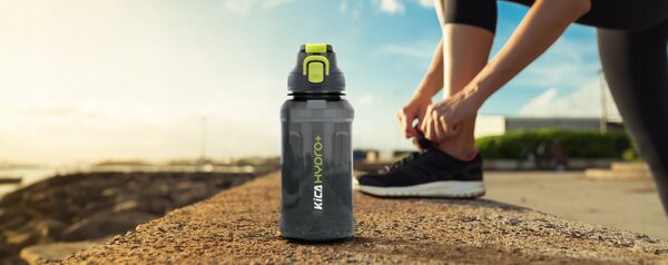 Kulacs Hydro+ 1000 ml fekete BPA-mentes szájfeltét tartó