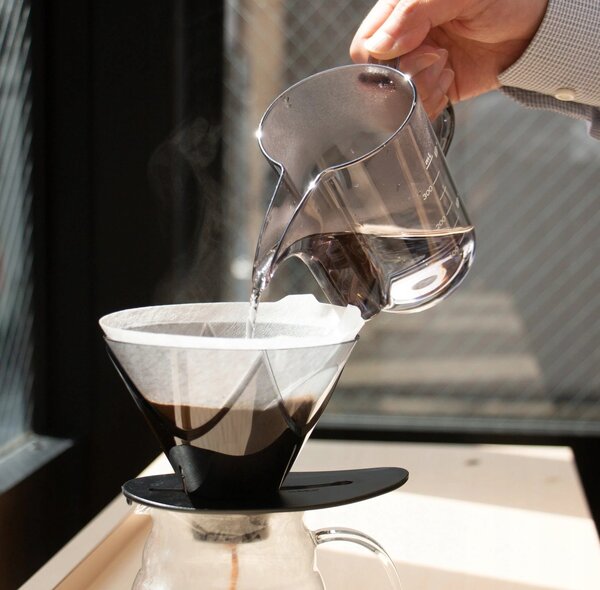 Hario Hario - V60 MUGEN - Plastikowy Dripper - Czarny