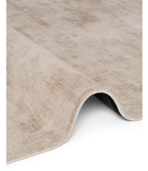 Bézs kézi szövésű viszkóz szőnyeg 80x150 cm Noemi – Vikosa