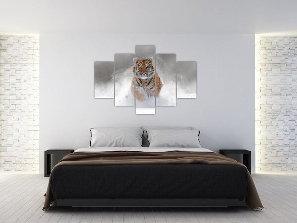 Futó tigris a hóban képe (150x105 cm)