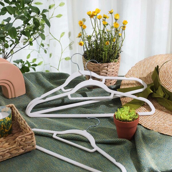 CHIC bársony csúszásmentes vállfa szett, 50 db, fehér SongmicsHome