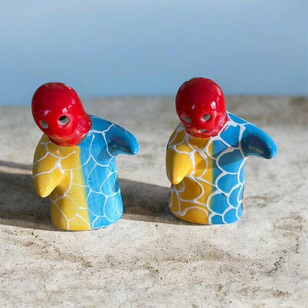 Mediterrán virágmintás kerámia só- és borsszóró pár (8 × 5 cm)